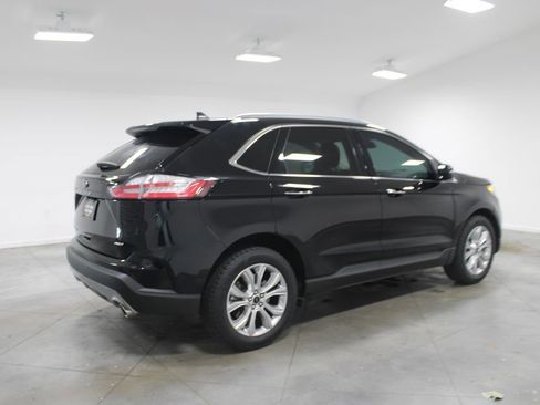 Used 2024 Ford Edge Titanium AWD/4WD image 9