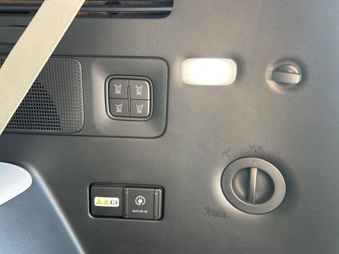 New 2026 Hyundai Ioniq 9 Calligraphy image 33