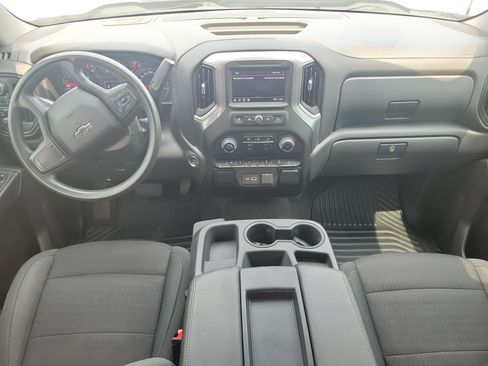 Used 2022 Chevrolet Silverado 1500 Custom Trail Boss w/ LPO, Dark Essentials Package AWD/4WD image 8