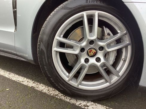 Used 2021 Porsche Panamera Base image 5