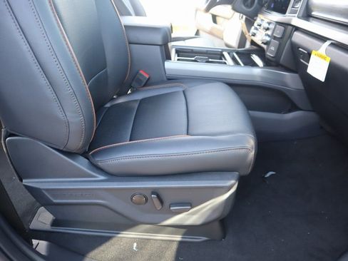 New 2026 Ford F250 Lariat w/ Black Appearance Package image 13