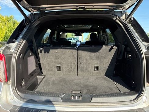 Used 2021 Ford Explorer ST w/ Equipment Group 401A AWD/4WD image 14