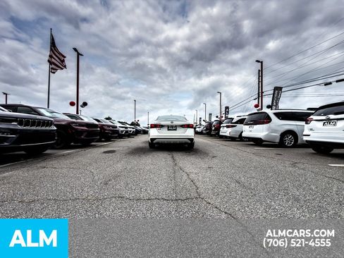 Used 2025 Nissan Altima 2.5 SV FWD image 6