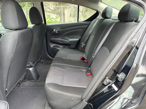Used 2019 Nissan Versa SV FWD image 9