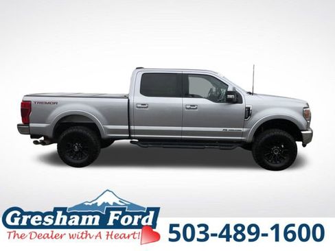 Certified 2022 Ford F350 Lariat w/ Tremor Off-Road Package AWD/4WD image 12