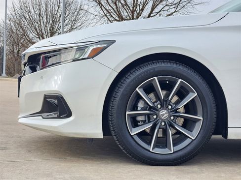 Certified 2021 Honda Accord EX-L image 8