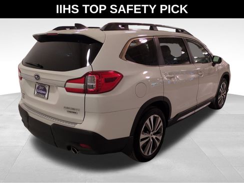 Certified 2022 Subaru Ascent Limited w/ Technology Package image 4
