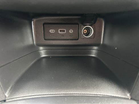 Used 2024 Chevrolet Equinox LT AWD/4WD image 15