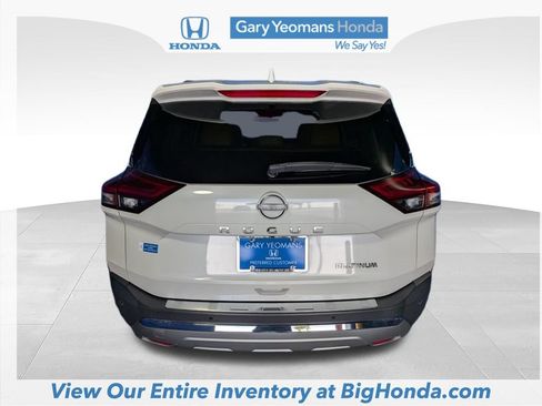 Used 2023 Nissan Rogue Platinum w/ Platinum Premium Package FWD image 7