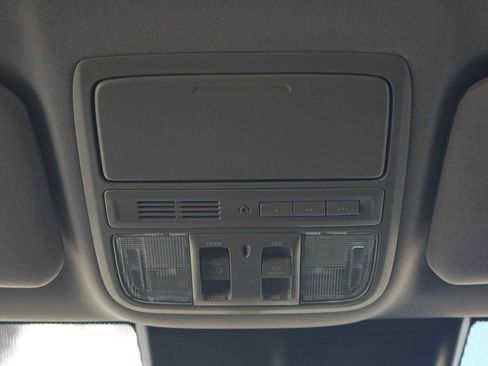 Used 2021 Honda CR-V Touring image 23