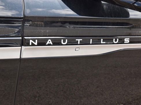 New 2026 Lincoln Nautilus Premier AWD/4WD image 70