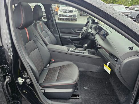 New 2026 Nissan Sentra SR w/ SR Premium Package image 28