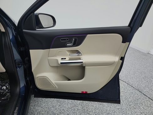 Used 2023 Mercedes-Benz GLA 250 image 25