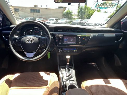 Used 2015 Toyota Corolla LE FWD image 15