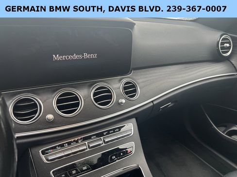 Used 2022 Mercedes-Benz E 350 Sedan image 9