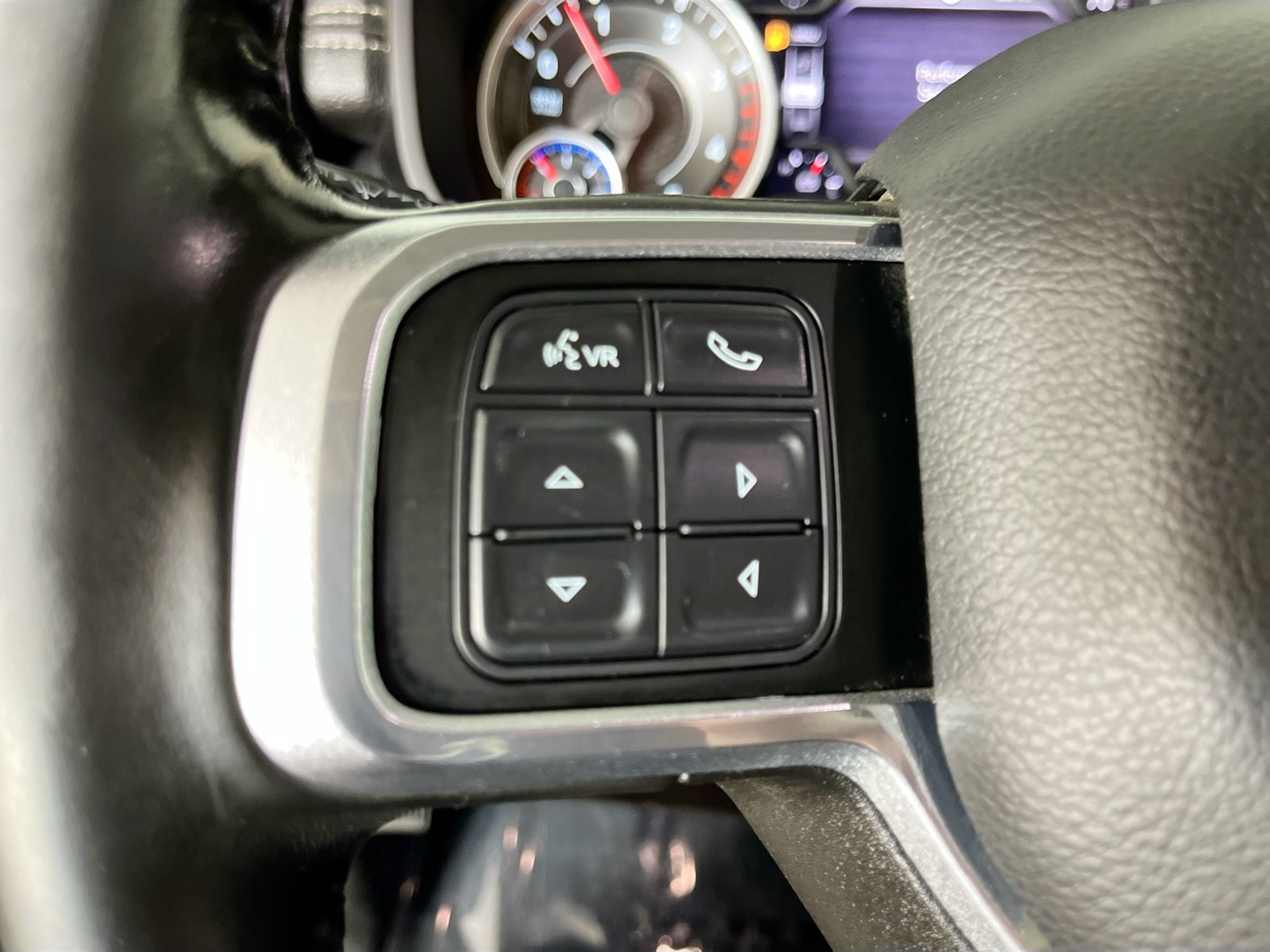 Used 2022 RAM 3500 Laramie AWD/4WD image 14