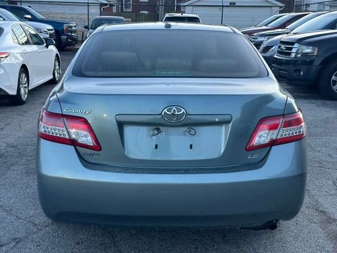 Used 2011 Toyota Camry image 7