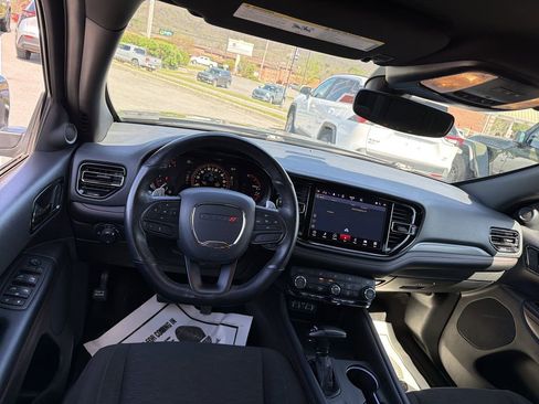 Used 2025 Dodge Durango GT AWD/4WD image 15