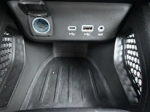 Used 2022 Chevrolet TrailBlazer RS FWD image 29