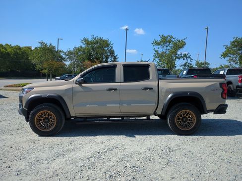 Certified 2023 Chevrolet Colorado Trail Boss AWD/4WD image 7