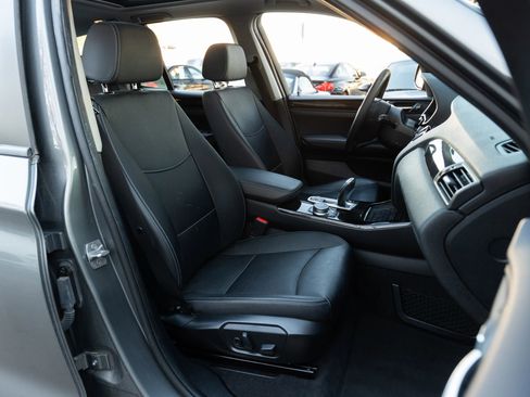 Used 2017 BMW X3 sDrive28i image 19
