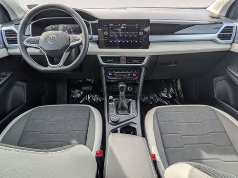 New 2026 Volkswagen Taos SE image 32