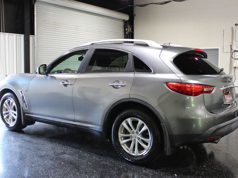 Used 2014 INFINITI QX70 2WD w/ Premium Package image 5