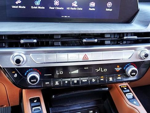 Used 2024 Kia Telluride EX X-Line AWD/4WD image 30