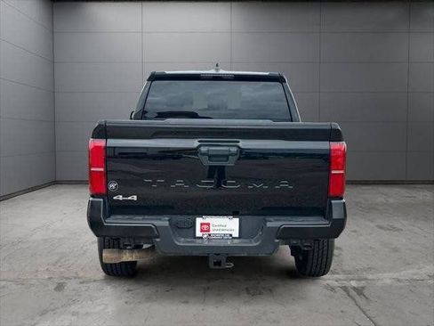 Certified 2025 Toyota Tacoma SR5 AWD/4WD image 93