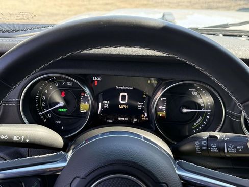 Used 2022 Jeep Wrangler Unlimited Sahara w/ Safety Group image 21