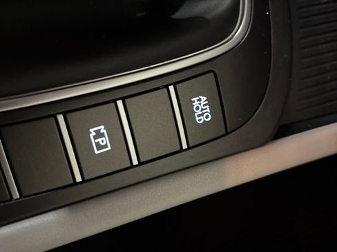 Certified 2024 Hyundai Kona SEL AWD/4WD image 24