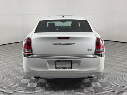 Used 2013 Chrysler 300 w/ Driver Convenience Group RWD image 6