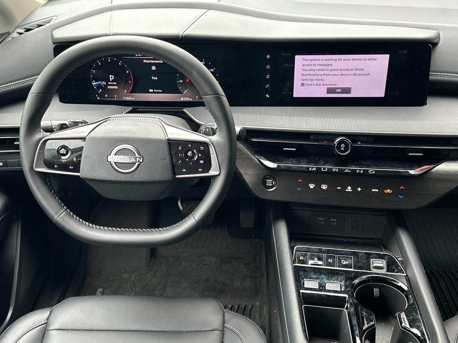 Used 2025 Nissan Murano SV AWD/4WD image 13