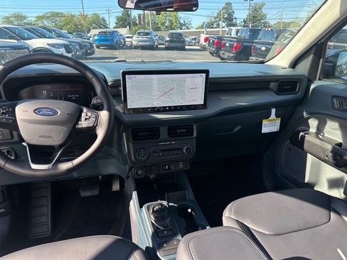 New 2025 Ford Maverick Lariat w/ Black Appearance Package image 34