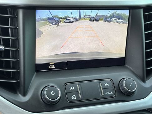 Used 2023 GMC Acadia SLT w/ Elevation Edition FWD image 15