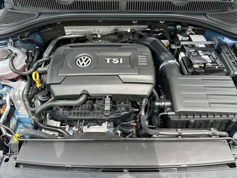 Used 2025 Volkswagen Jetta GLI Autobahn FWD image 10