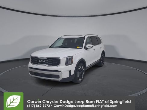 Used 2025 Kia Telluride S FWD image 6