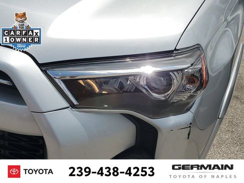 Certified 2022 Toyota 4Runner SR5 AWD/4WD image 16