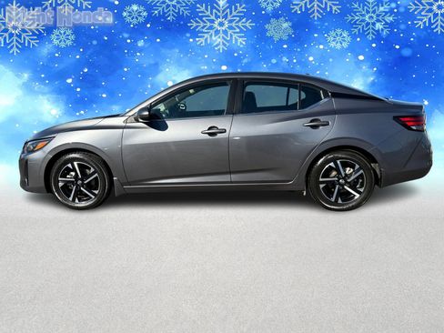 Used 2024 Nissan Sentra SV image 3