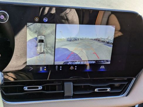 New 2025 Chevrolet Equinox ACTIV w/ Safety and Technology Package FWD image 20