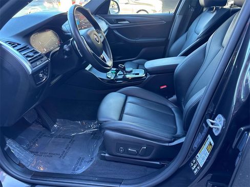 Used 2025 BMW X4 xDrive30i image 11