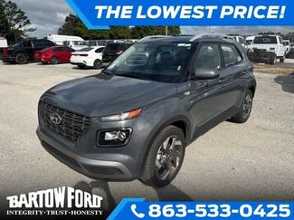 Used 2025 Hyundai Venue SEL FWD video 1