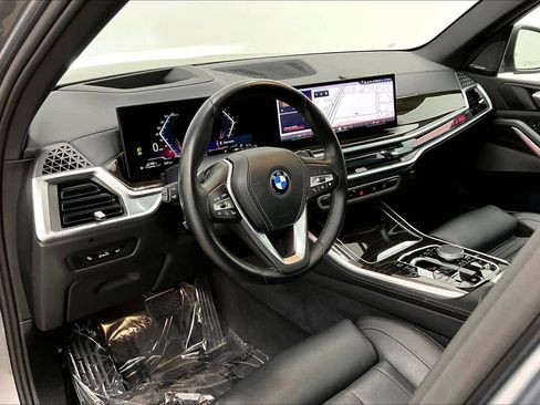 Used 2025 BMW X5 xDrive50e image 18