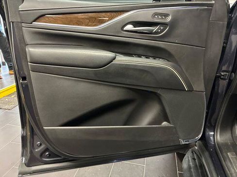 Certified 2023 Cadillac Escalade Sport Platinum RWD image 42