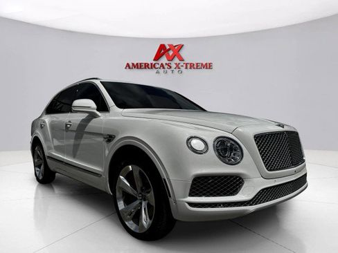 Used 2017 Bentley Bentayga image 6