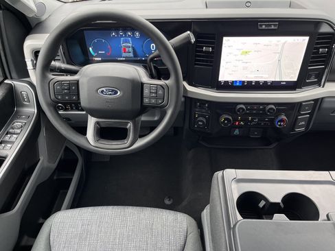 New 2026 Ford F250 XLT w/ XLT Premium Package image 3