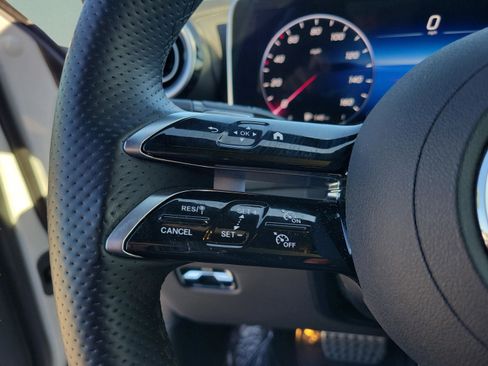 Certified 2024 Mercedes-Benz GLC 300 image 27