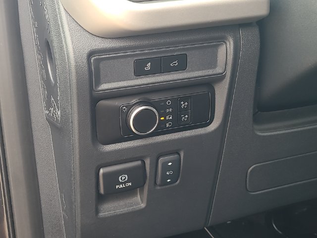Used 2024 Ford Expedition Max XLT AWD/4WD image 14