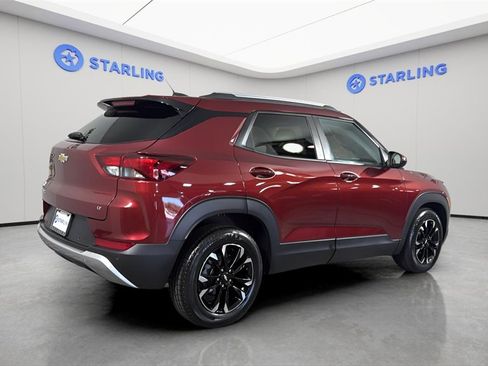 Certified 2022 Chevrolet TrailBlazer LT w/ Convenience Package image 9