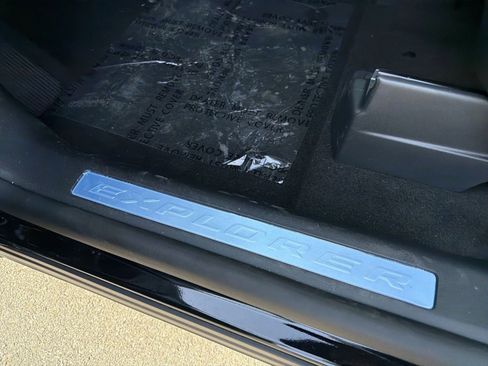 New 2026 Ford Explorer Platinum image 16